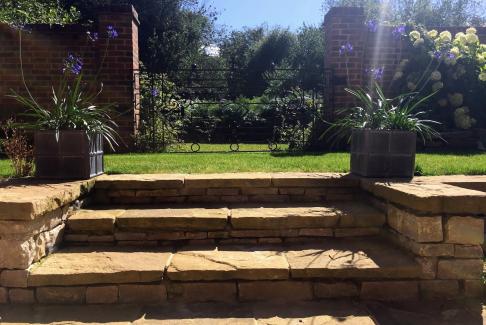 Country garden (New Forest)